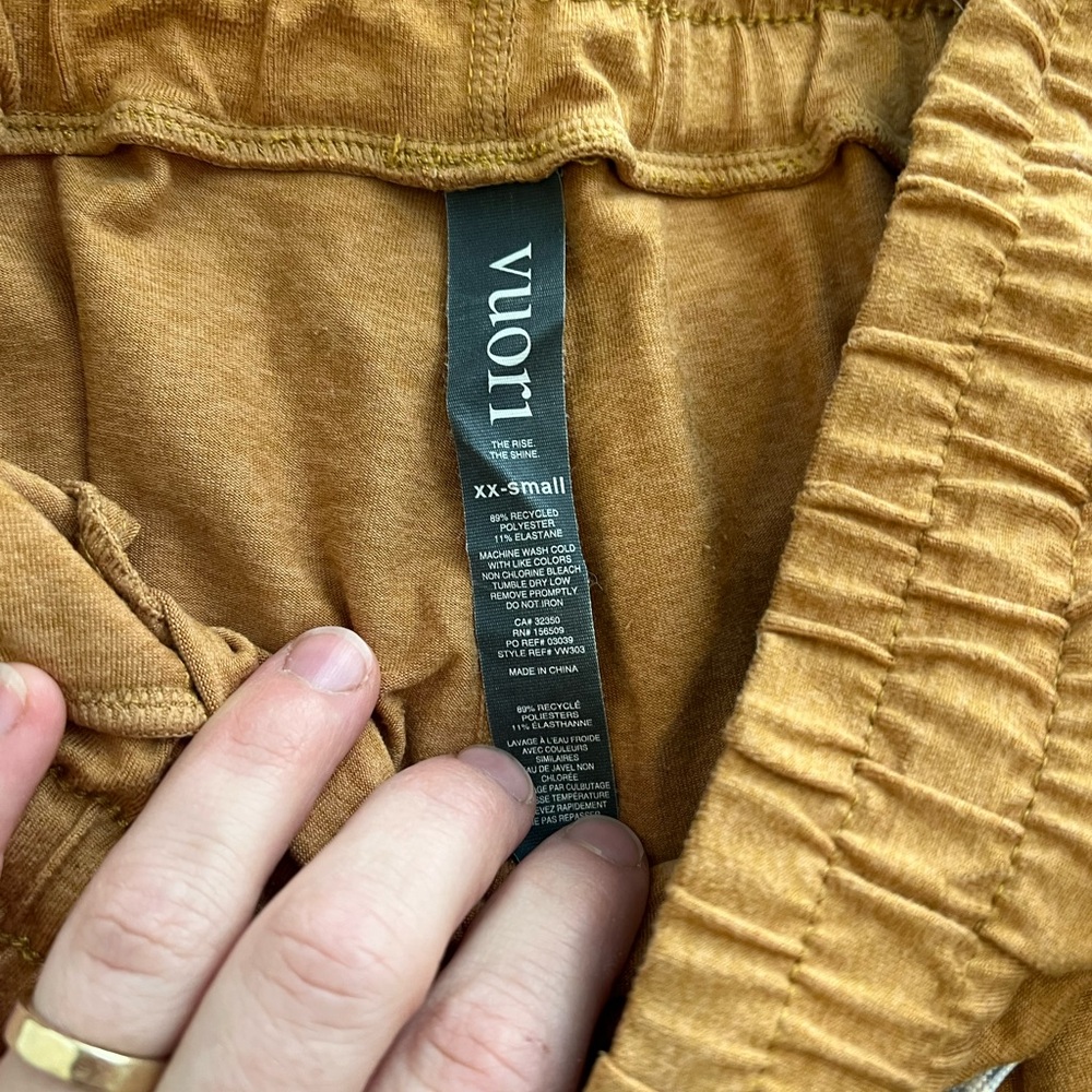 Vuori joggers, worn 5 times